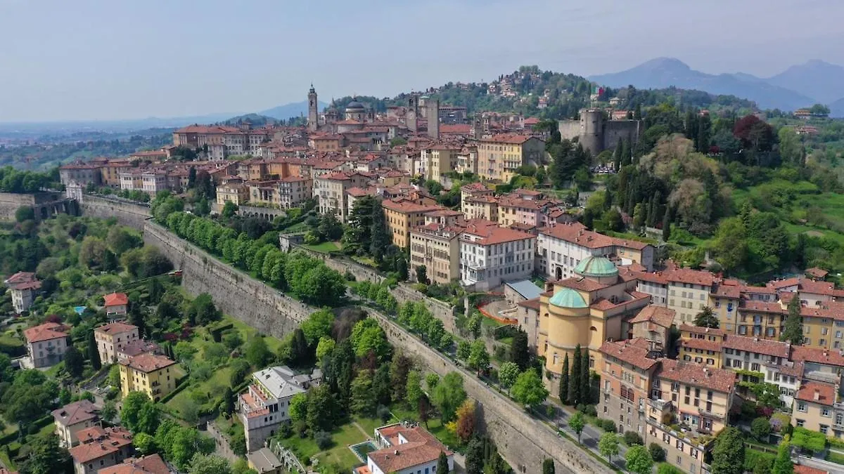 Albenza Bnb Palazzago 0*,